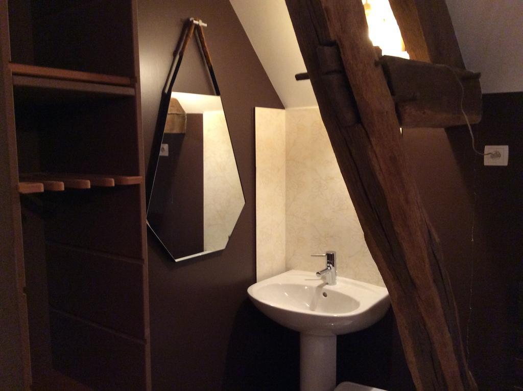 Domaine De Noyer Bed & Breakfast Saint-Christophe-en-Brionnais Ruang foto